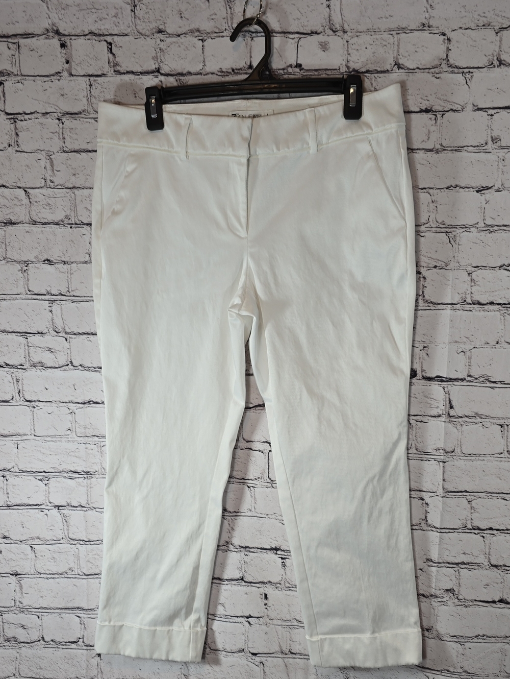 7Th Avenue Design Studio New York & Company White Cropped Pants Size 8